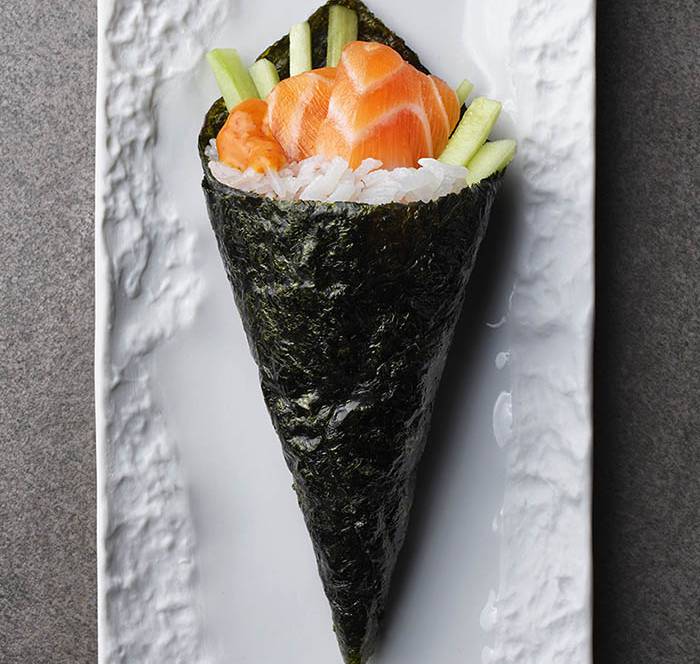 Spicy Salmon Temaki